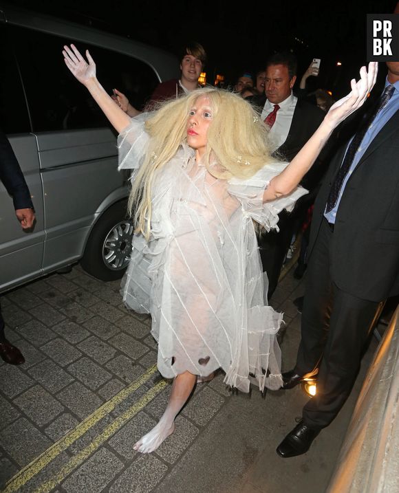 Lady Gaga à Londres le 25 octobre 2013