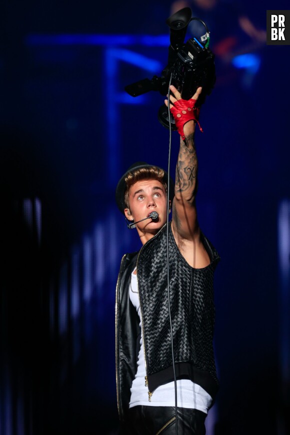 Justin Bieber aime bien vomir sur scène