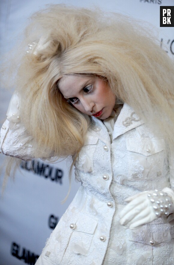 Lady Gaga fait peur aux Glamour Women Of The Year Awards 2013