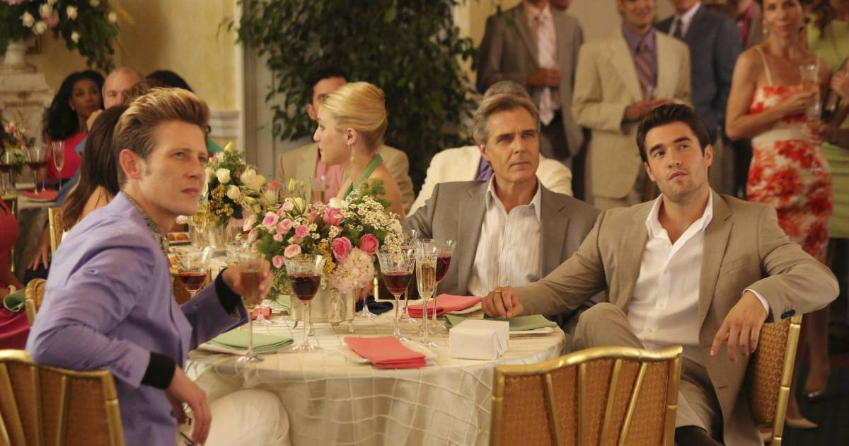 Revenge Saison 3 Episode 8 Revenge saison 3, épisode 8 : une fête pour Em - Purebreak
