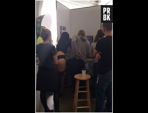Kendall Jenner en plein shooting, le 19 novembre 2013 sur Twitter