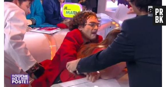 Touche Pas A Mon Poste : Damien Baïzé, le personnage de Jonathan Lambert attaque une spectatrice