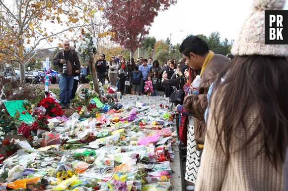 Paul Walker : des fans lui rendent hommage à Los Angeles une semaine après sa mort