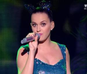 NMA 2014 : Katy Perry interprète 'Roar'