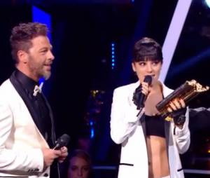 NMA 2014 : Christophe Maé reçoit un prix d'honneur des mains d'Alizée