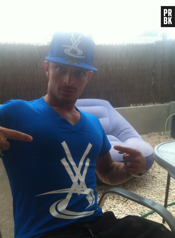 Julien (Les Marseillais) en couple avec Vanessa Lawrens