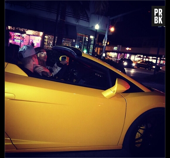 Justin Bieber dans une voiture à Miami avant son arrestation le 23 janvier 2014