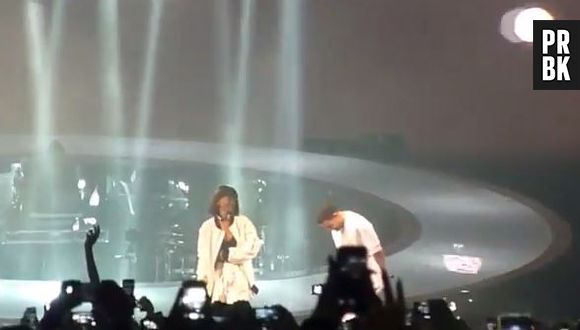 Rihanna et Drake en duo sur la scène de Paris Bercy, le 25 février 2014