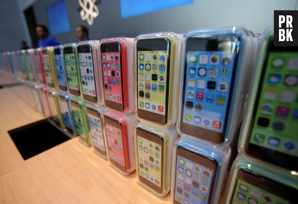 iPhone 5C : le téléphone d'Apple se décline en version 8Go