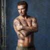 David Beckham encore à moitié nu pour H&M : une collection de maillots de bain dévoilée
