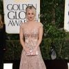 Kaley Cuoco sexy aux Golden Globes