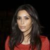 Kim Kardashian sexy en rouge pour un dîner à Los Angeles, mercredi 19 mars 2014