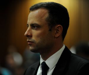 Oscar Pistorius durant son proc&egrave;s pour meurtre, le 6 mars 2014, &agrave; Pretoria.