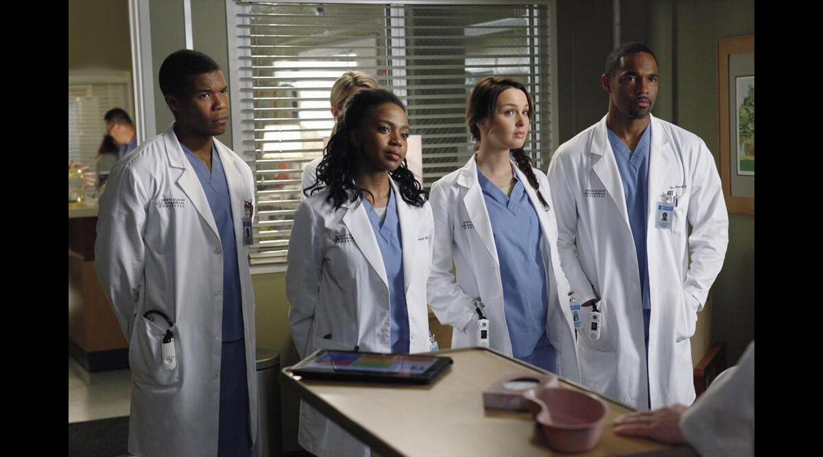 Photo : Grey's Anatomy saison 10, épisode 20 : les internes sur une