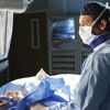 Grey's Anatomy saison 10, épisode 20 : Patrick Dempsey sur une photo