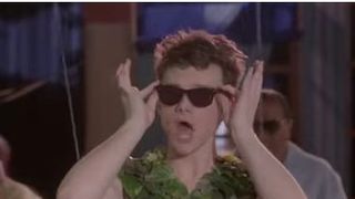 Glee saison 5, épisode 19 : Kurt en Peter Pan et Rachel ridicule dans la promo