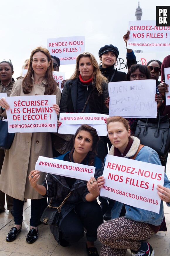 Géraldine Nakache et Léa Seydoux soutiennent le mouvement #BringBackOurGirls, le 13 mai 2014 au Trocadéro