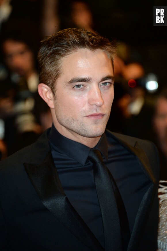 Festival de Cannes 2014 : Robert Pattinson lors de la montée des marches du film "Maps to the Stars"