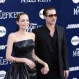  Brad Pitt et Angelina Jolie souriants &agrave; la projection de Mal&eacute;fique &agrave; Los Angeles, le 28 mai 2014 