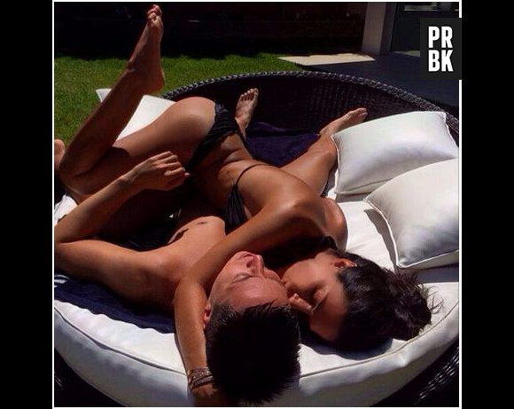Samir Nasri et Anara Atanes : pose coquine sur Instagram, le 4 juin 2014