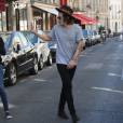  Harry Styles salue une fan &agrave; Paris, le 21 juin 2014 