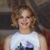 Jennifer Lawrence souriante au photocall d'Hunger Games 3 au Festival de Cannes, le 17 mai 2014