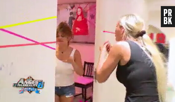 Les Anges 6 : Amélie remet Frédérique à sa place