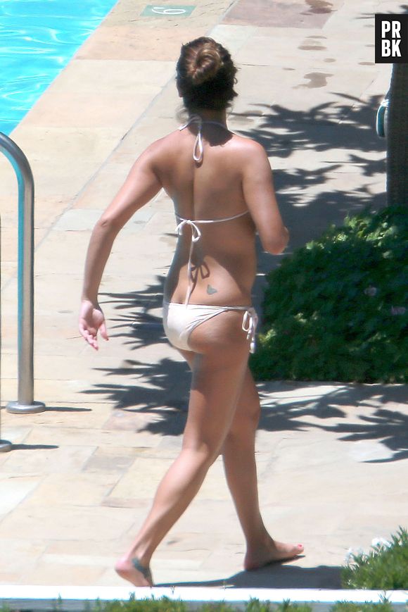 Lea Michele en bikini à Santa Barbara, le 12 juillet 2014