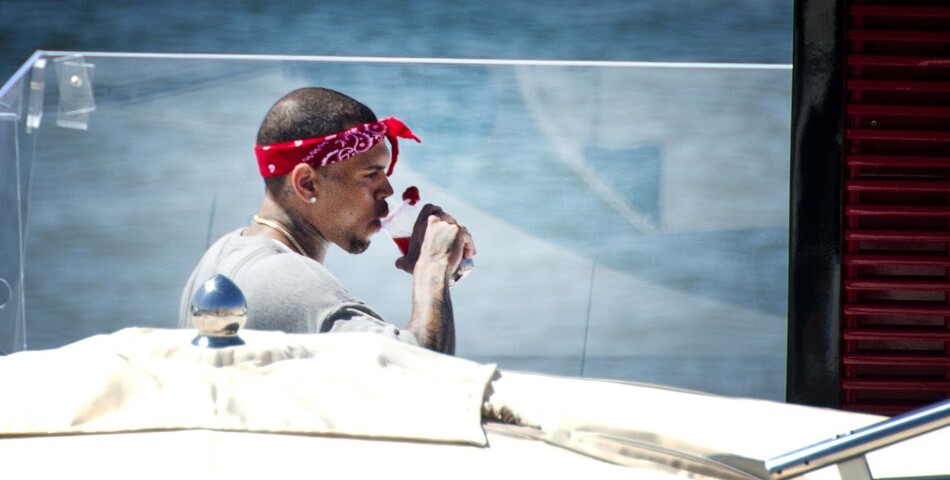 Chris Brown en vacances à Saint Tropez en juillet 2014
