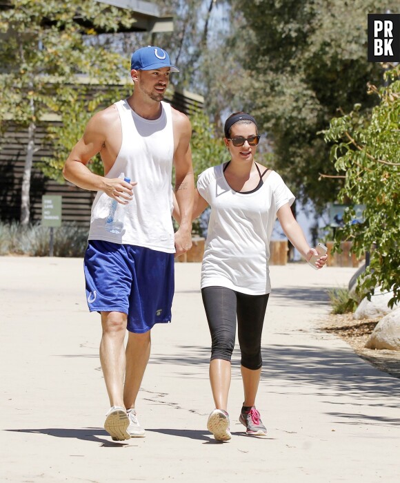 Lea Michele et Matthew Paetz complices pendant leur virée sportive à Los Angeles, le 13 août 2014