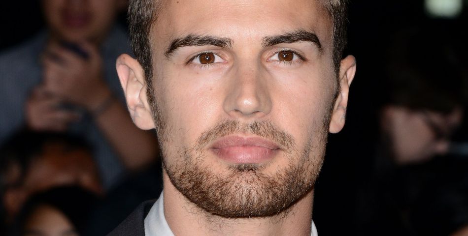 Theo James bientôt dans Divergente 2