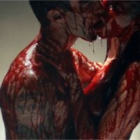 Adam Levine et Behati Prinsloo nus, torrides et sanglants pour le clip d&#039;Animals