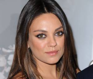 Mila Kunis enceinte : la petite amie d'Ashton Kutcher a accouché le 30 septembre 2014
