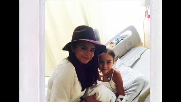 Selena Gomez : visite surprise à des enfants malades