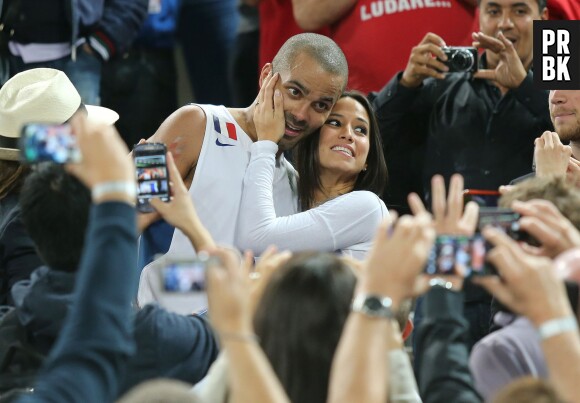 Tony Parker et Axelle Francine en couple après la victoire de la France à l'Eurobasket 2013