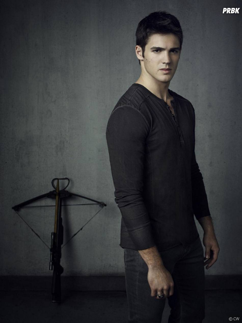 The Vampire Diaries Jeremy dans la saison 4 Purebreak