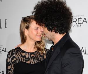 Renee Zellweger et&nbsp;Doyle Bramhall en couple aux ELLE Women in Hollywood Awards 2014