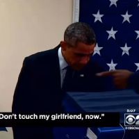 Quand Barack Obama drague la copine d'un électeur jaloux, c'est culte