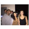 Kim Kardashian entourée de Cara Delevingne et de Kanye West à la soirée des 19 ans de Kendall Jenner