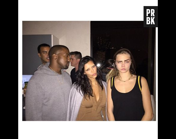 Kim Kardashian entourée de Cara Delevingne et de Kanye West à la soirée des 19 ans de Kendall Jenner