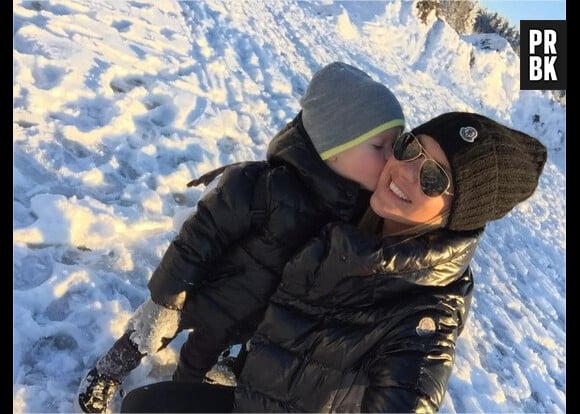 Amélie Neten et son fils Hugo : Noël à la neige
