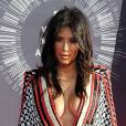  Kim Kardashian d&eacute;collet&eacute;e sur le tapis rouge des MTV Video Music Awards 2014 