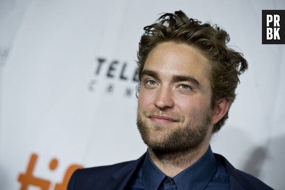 Robert Pattinson : sa petite-amie FKA Twigs sexy en une de V