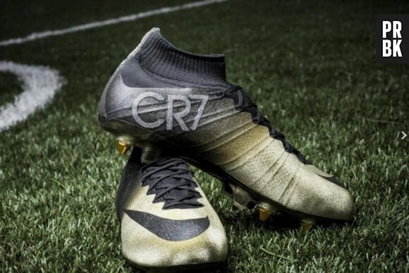 Cristiano Ronaldo : ses chaussures en diamants offertent par Nike