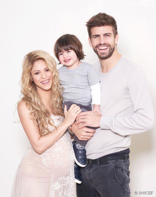 Shakira et Gerard Piqué prennent la pose pour leur baby shower organisée en partenariat avec l'UNICEF
