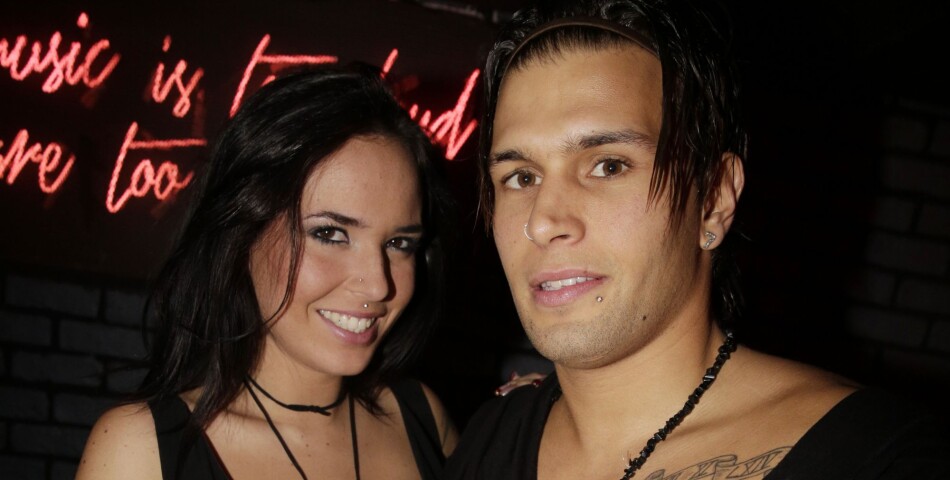 Kelly Hélard et Neymar, couple sexy pour la soirée des 25 ans de Hot Video au Titi Twister à Paris, le 27 novembre 2014