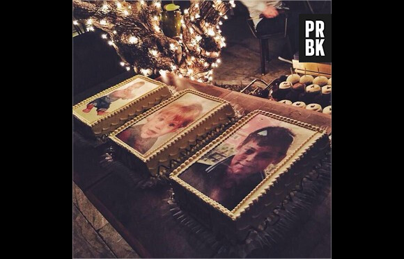 Harry Styles : des gâteaux avec une photo de lui enfant pour son 21e anniversaire, le 1er février 2015 à Londres