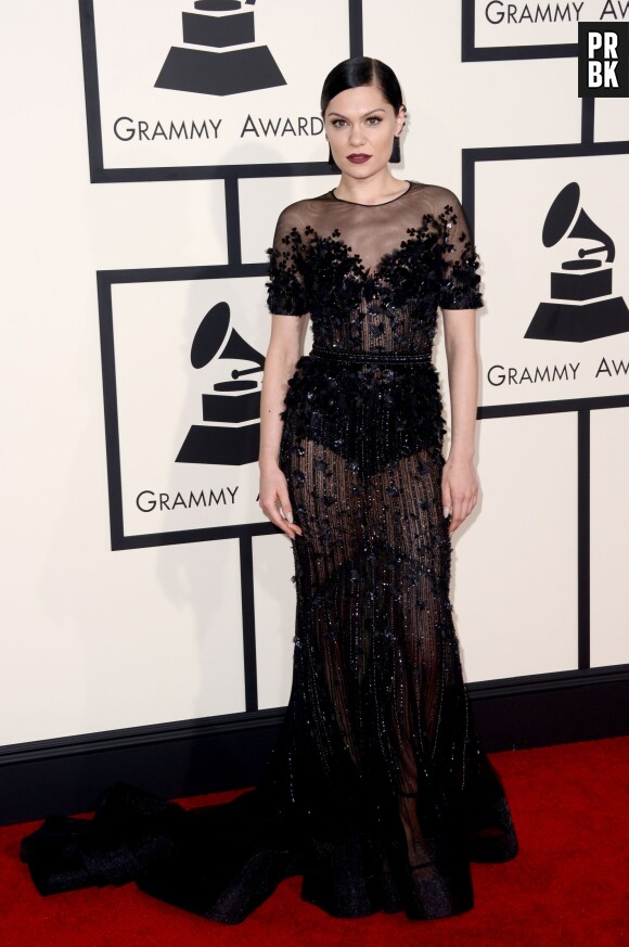 Jessie J : robe transparente sexy pour les Grammy Awards 2015, le 8 février, à Los Angeles