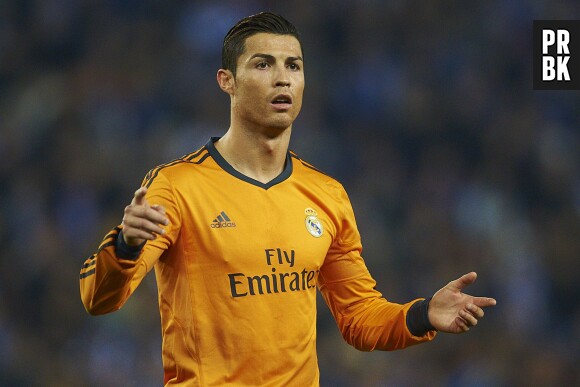 Cristiano Ronaldo a le droit à sa chanson par les supporteurs Barcelonais