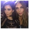 Kim Kardashian et Cara Delevingne : un selfie pendant les BRIT Awards 2015